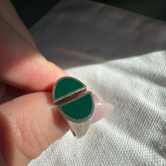 Vintage Sterling silver and jade adjustable size ring - Picture 2 of 14